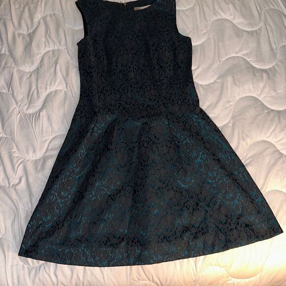 Forever 21 Dresses & Skirts - Forever 21 Above Knee Dress Size 5 Black and Teal
